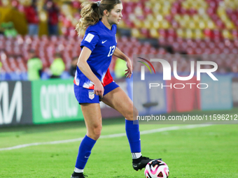 Leah Klenke of the United States controls the ball during the FIFA U-20 Women's World Cup Colombia 2024 third-place match between the Nether...