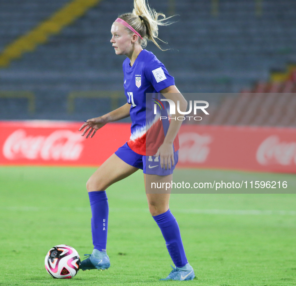 Maddie Dahlien of the United States controls the ball during the FIFA U-20 Women's World Cup Colombia 2024 third-place match between the Net...