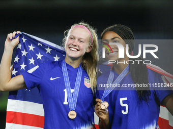 Maddie Dahlien and Elise Aminta Evans of the United States celebrate victory during the FIFA U-20 Women's World Cup Colombia 2024 third-plac...