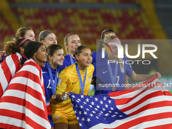 Players of the United States celebrate victory during the FIFA U-20 Women's World Cup Colombia 2024 third-place match between the Netherland...