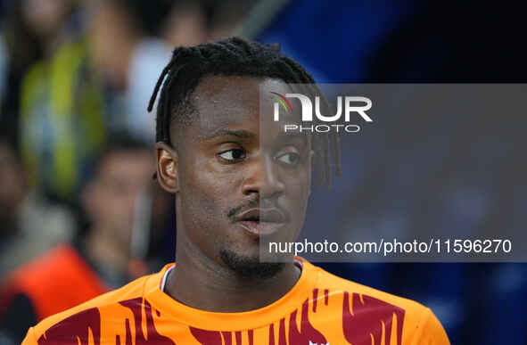 Michy Batshuayi of Galatasaray  looks on during the Turkey Süper Ligue Round 5 between Fenerbahçe SK vs Galatasaray S.K., on September 21, 2...