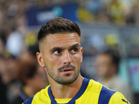 Dusan Tadic of Fenerbahce  looks on during the Turkey Süper Ligue Round 5 between Fenerbahçe SK vs Galatasaray S.K., on September 21, 2024....