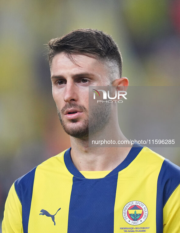 İsmail Yüksek of Fenerbahce  looks on during the Turkey Süper Ligue Round 5 between Fenerbahçe SK vs Galatasaray S.K., on September 21, 2024...