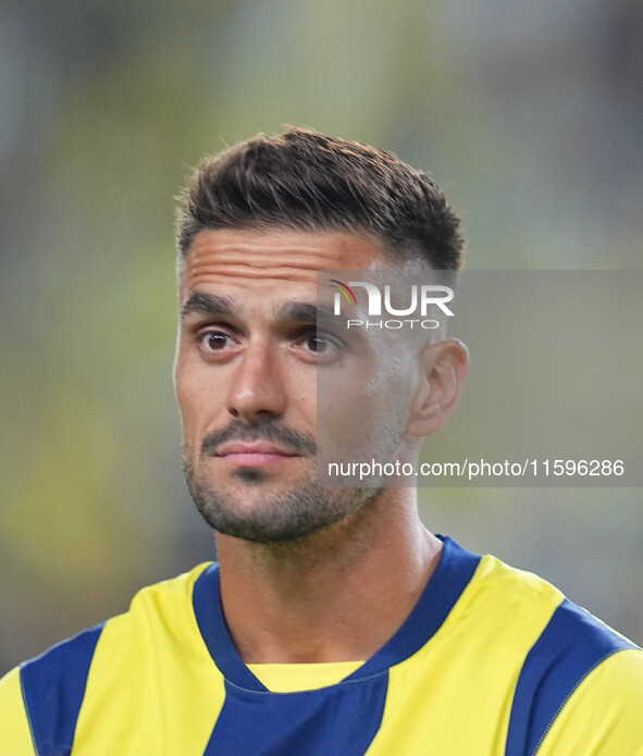 Dusan Tadic of Fenerbahce  looks on during the Turkey Süper Ligue Round 5 between Fenerbahçe SK vs Galatasaray S.K., on September 21, 2024. 