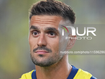 Dusan Tadic of Fenerbahce  looks on during the Turkey Süper Ligue Round 5 between Fenerbahçe SK vs Galatasaray S.K., on September 21, 2024....