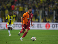 Kaan Ayhan of Galatasaray  controls the ball during the Turkey Süper Ligue Round 5 between Fenerbahçe SK vs Galatasaray S.K., on September 2...