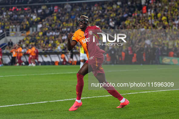 Victor Osimhen of Galatasaray  celebrate during the Turkey Süper Ligue Round 5 between Fenerbahçe SK vs Galatasaray S.K., on September 21, 2...