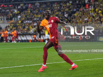 Victor Osimhen of Galatasaray  celebrate during the Turkey Süper Ligue Round 5 between Fenerbahçe SK vs Galatasaray S.K., on September 21, 2...