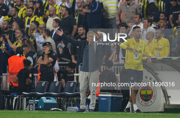 José Mourinho of Fenerbahce  gestures during the Turkey Süper Ligue Round 5 between Fenerbahçe SK vs Galatasaray S.K., on September 21, 2024...