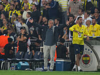 José Mourinho of Fenerbahce  gestures during the Turkey Süper Ligue Round 5 between Fenerbahçe SK vs Galatasaray S.K., on September 21, 2024...