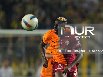 Victor Osimhen of Galatasaray  controls the ball during the Turkey Süper Ligue Round 5 between Fenerbahçe SK vs Galatasaray S.K., on Septemb...