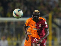 Victor Osimhen of Galatasaray  controls the ball during the Turkey Süper Ligue Round 5 between Fenerbahçe SK vs Galatasaray S.K., on Septemb...