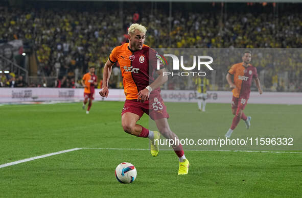 Barış Alper Yılmaz of Galatasaray  controls the ball during the Turkey Süper Ligue Round 5 between Fenerbahçe SK vs Galatasaray S.K., on Sep...