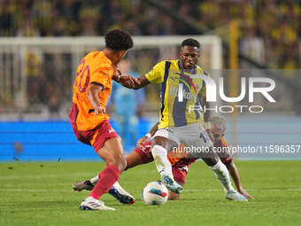 Fred of Fenerbahce  controls the ball during the Turkey Süper Ligue Round 5 between Fenerbahçe SK vs Galatasaray S.K., on September 21, 2024...