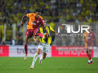 Ismail Jakobs of Galatasaray  controls the ball during the Turkey Süper Ligue Round 5 between Fenerbahçe SK vs Galatasaray S.K., on Septembe...