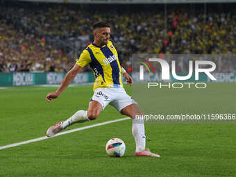 Dusan Tadic of Fenerbahce  controls the ball during the Turkey Süper Ligue Round 5 between Fenerbahçe SK vs Galatasaray S.K., on September 2...