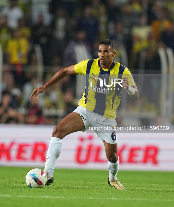 Alexander Djiku of Fenerbahce  controls the ball during the Turkey Süper Ligue Round 5 between Fenerbahçe SK vs Galatasaray S.K., on Septemb...