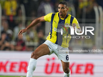 Alexander Djiku of Fenerbahce  controls the ball during the Turkey Süper Ligue Round 5 between Fenerbahçe SK vs Galatasaray S.K., on Septemb...