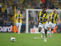 Allan Saint-Maximin of Fenerbahce  controls the ball during the Turkey Süper Ligue Round 5 between Fenerbahçe SK vs Galatasaray S.K., on Sep...