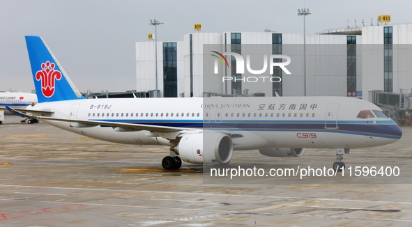 China Southern Airlines' first C919 aircraft arrives at Hangzhou Xiaoshan International Airport from Guangzhou in Hangzhou, Zhejiang provinc...