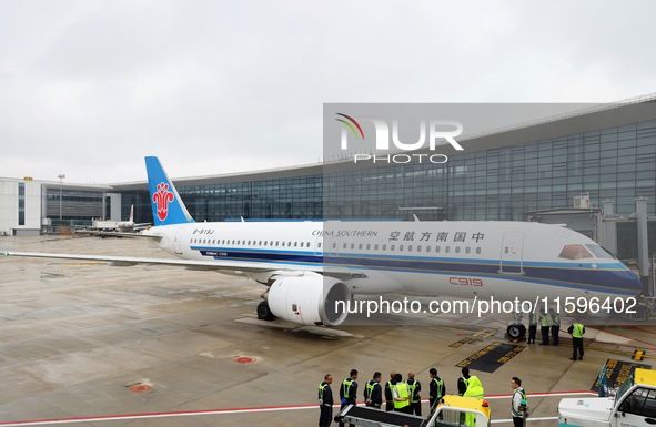 China Southern Airlines' first C919 aircraft arrives at Hangzhou Xiaoshan International Airport from Guangzhou in Hangzhou, Zhejiang provinc...