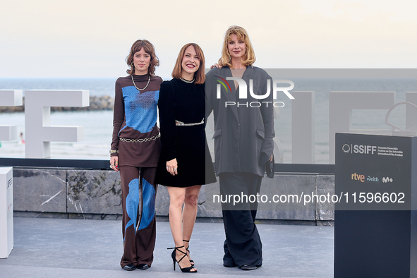 Paula Ortiz, Asia Villagran, Alba Planas, Najwa Nimri, and Patrick Criado attend the photocall of the film ''La Virgen Roja'' during the 72n...