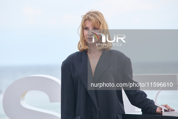 Paula Ortiz, Asia Villagran, Alba Planas, Najwa Nimri, and Patrick Criado attend the photocall of the film ''La Virgen Roja'' during the 72n...