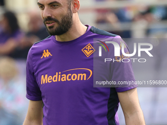 Pietro Terracciano of ACF Fiorentina warming up before the match betweenthe Italian Serie A football match between ACF Fiorentina and SS Laz...