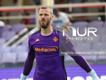 David De Gea of ACF Fiorentina warming up before the match between the Italian Serie A football match between ACF Fiorentina and SS Lazio ,o...