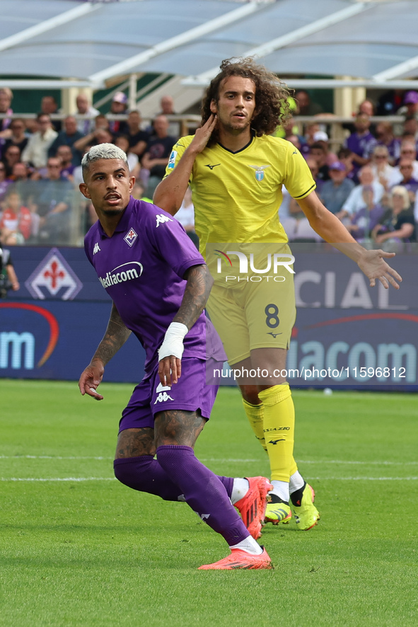 Domilson Cordeiro Dos Santos Dodo of ACF Fiorentina and Matteo Guendouzi of SS Lazio, during  the Italian Serie A football match between ACF...