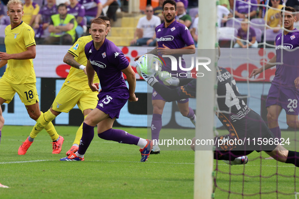 David De Gea of ACF Fiorentina controls the ball during the Italian Serie A football match between ACF Fiorentina and SS Lazio ,on September...