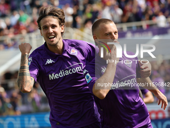 Albert Gudmundsson of ACF Fiorentina celebrates after scoring his team's goal during the Italian Serie A football match between ACF Fiorenti...