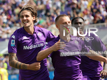 Albert Gudmundsson of ACF Fiorentina celebrates after scoring his team's goal during the Italian Serie A football match between ACF Fiorenti...