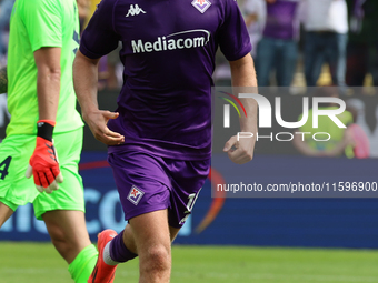 Albert Gudmundsson of ACF Fiorentina celebrates after scoring his team's goal during the Italian Serie A football match between ACF Fiorenti...