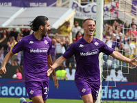 Albert Gudmundsson of ACF Fiorentina celebrates after scoring his team's goal during the Italian Serie A football match between ACF Fiorenti...