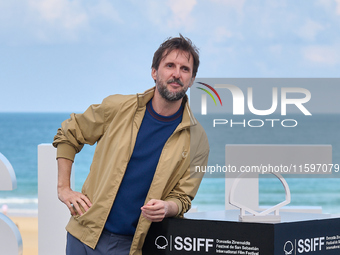 Julian Lopez attends the photocall of the film ''Los Destellos'' during the 72nd San Sebastian International Film Festival in San Sebastian,...