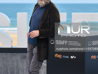 Antonio de la Torre attends the photocall of the film ''Los Destellos'' during the 72nd San Sebastian International Film Festival in San Seb...