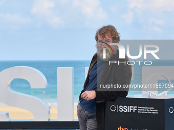 Antonio de la Torre attends the photocall of the film ''Los Destellos'' during the 72nd San Sebastian International Film Festival in San Seb...