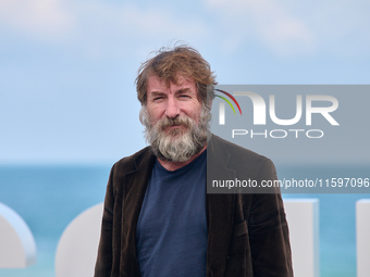 Antonio de la Torre attends the photocall of the film ''Los Destellos'' during the 72nd San Sebastian International Film Festival in San Seb...