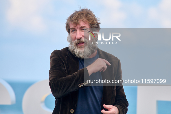 Antonio de la Torre attends the photocall of the film ''Los Destellos'' during the 72nd San Sebastian International Film Festival in San Seb...