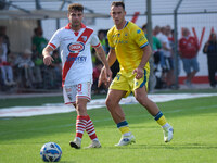 Mattia Muroni of Mantova 1911 and Lorenzo Carissoni of AS Cittadella 1973 during the Italian Serie B soccer championship match between Manto...