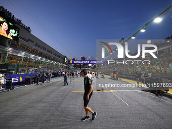 A general view of the grid ahead of the F1 Grand Prix of Singapore at Marina Bay Street Circuit in Singapore, Singapore, on September 22, 20...