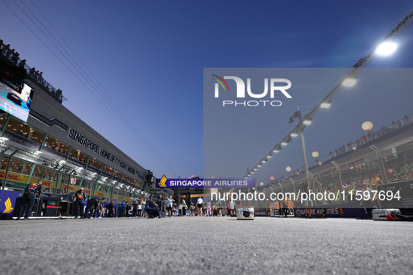 A general view of the grid ahead of the F1 Grand Prix of Singapore at Marina Bay Street Circuit in Singapore, Singapore, on September 22, 20...