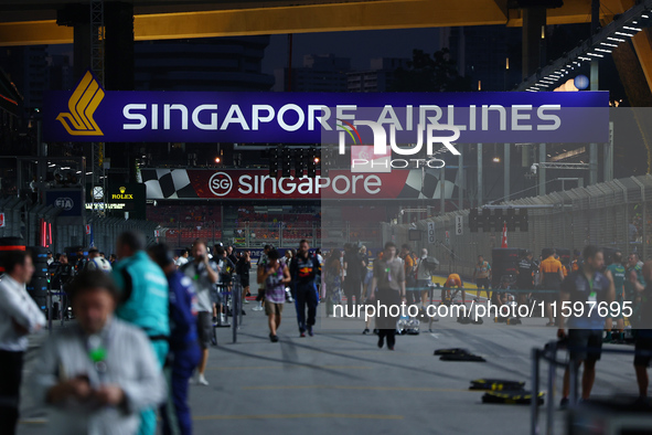 A general view of the grid during the F1 Grand Prix of Singapore at Marina Bay Street Circuit in Singapore, Singapore, on September 22, 2024...