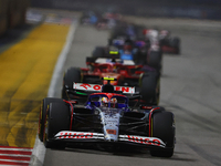 Yuki Tsunoda of Japan drives the Visa Cash App RB F1 Team VCARB 01 during the F1 Grand Prix of Singapore at Marina Bay Street Circuit in Sin...