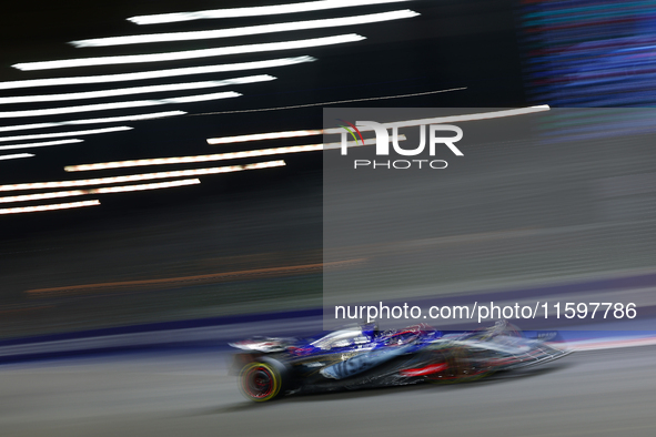 Daniel Ricciardo of Australia drives the Visa Cash App RB F1 Team VCARB 01 during the F1 Grand Prix of Singapore at Marina Bay Street Circui...