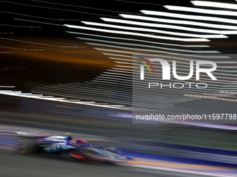 Yuki Tsunoda of Japan drives the Visa Cash App RB F1 Team VCARB 01 during the F1 Grand Prix of Singapore at Marina Bay Street Circuit in Sin...