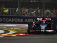 Daniel Ricciardo of Australia drives the Visa Cash App RB F1 Team VCARB 01 during the F1 Grand Prix of Singapore at Marina Bay Street Circui...