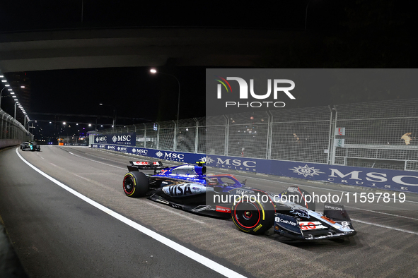 Yuki Tsunoda of Japan drives the Visa Cash App RB F1 Team VCARB 01 during the F1 Grand Prix of Singapore at Marina Bay Street Circuit in Sin...