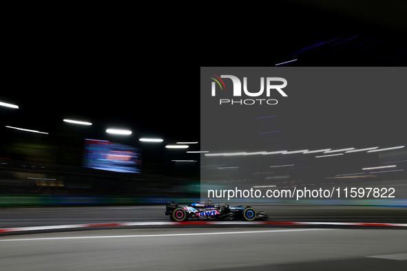 Esteban Ocon of France drives the BWT Alpine F1 Team A524 during the F1 Grand Prix of Singapore at Marina Bay Street Circuit in Singapore, S...